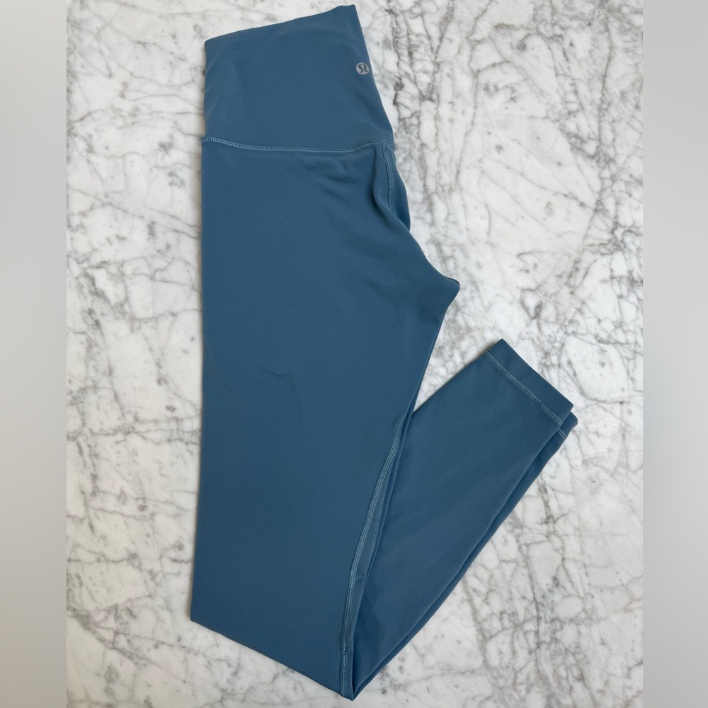 Lululemon Align 28” Leggings, size 6